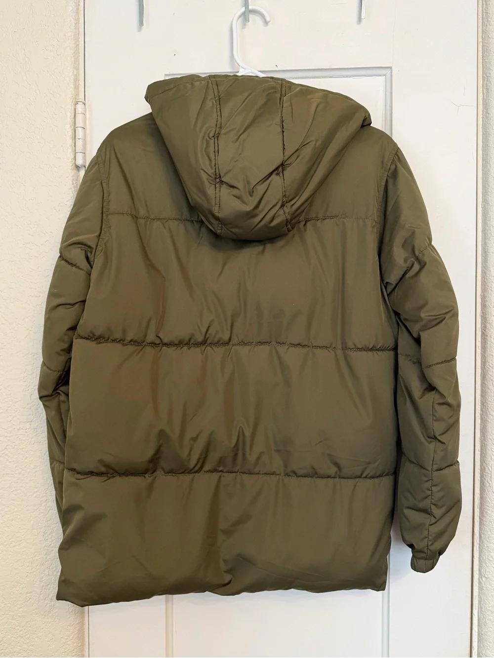 Old Navy Kids Puffer Jacket Set in Olive Green and Navy